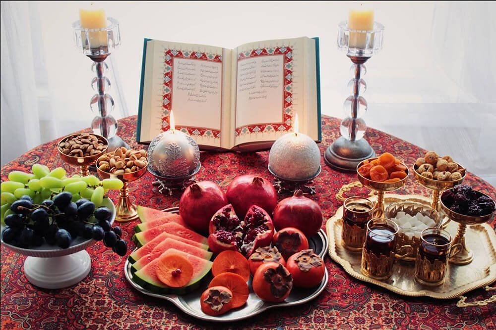 هدیه شب یلدا برای عروس چه میبرند؟ 1 هدیه شب یلدا برای عروس چه میبرند؟